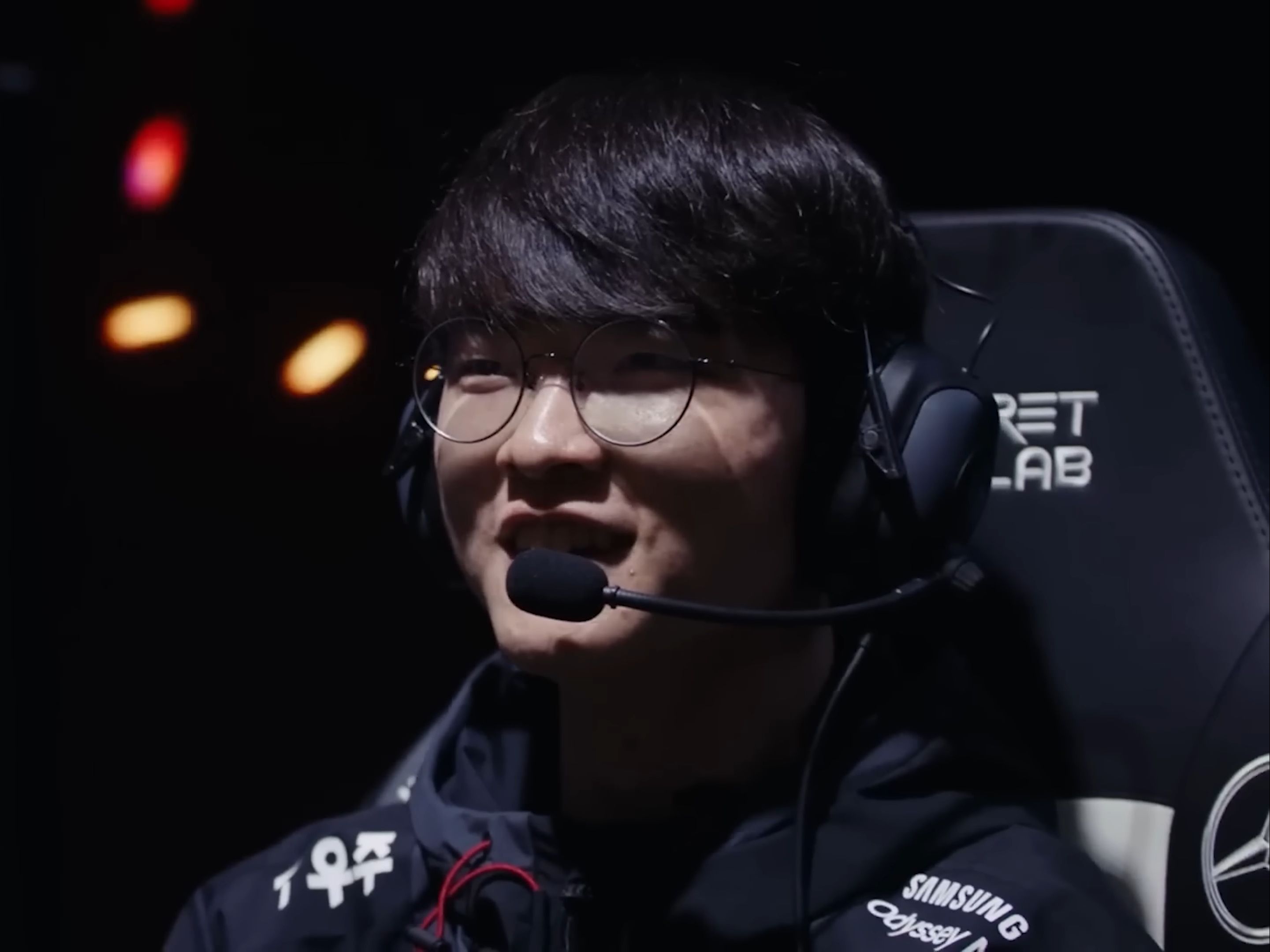 定位趋于边 定位趋于边