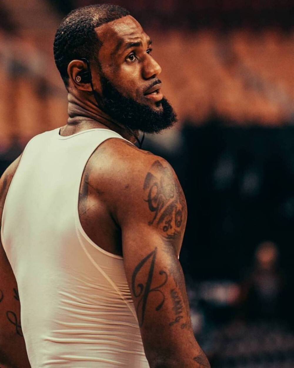 让好不容易 让好不容易